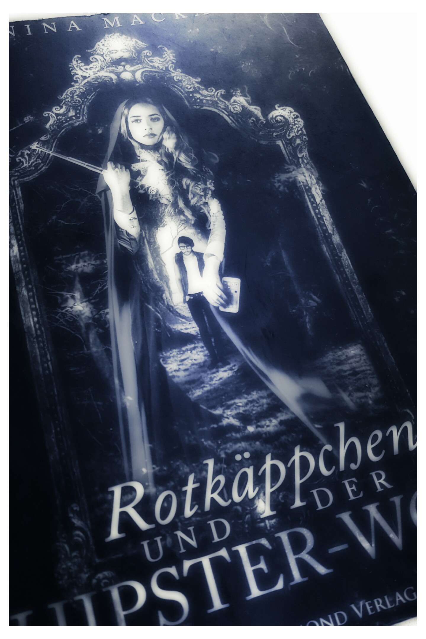 [Rezension] Nina MacKay – Rotkäppchen und der Hipster-Wolf