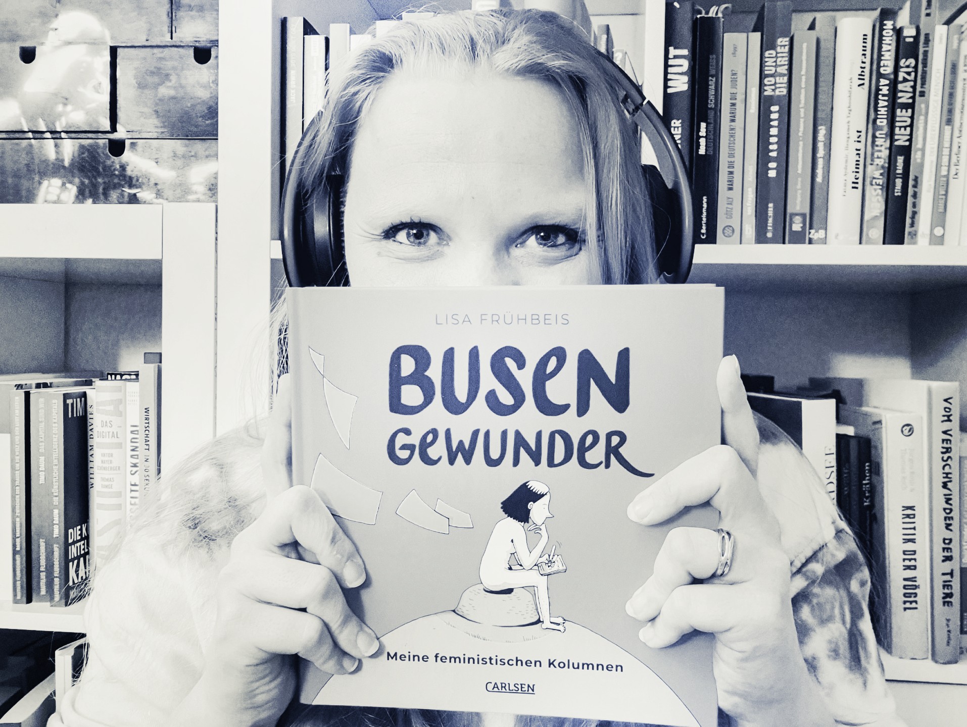 [Rezension] Lisa Frühbeis – Busengewunder